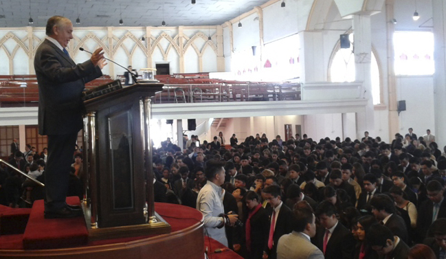Masiva Oración por los Estudiantes